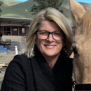 Meet your Posher, Debbie